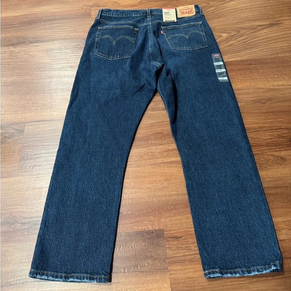 Levi’s 501 Original Cropped Jeans 32x26 Dark Wash Distressed NWT - Picture 2 of 6